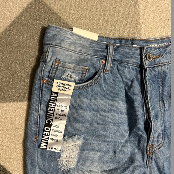 NWT S.O.N.G. High Rise Straight Distressed Cropped BUTTON FLY Jeans Size 9/29 - Picture 3 of 14